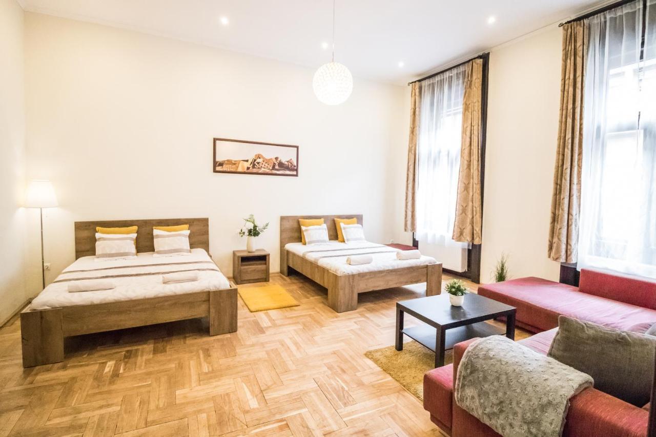 Real Klauzal Apartmán *