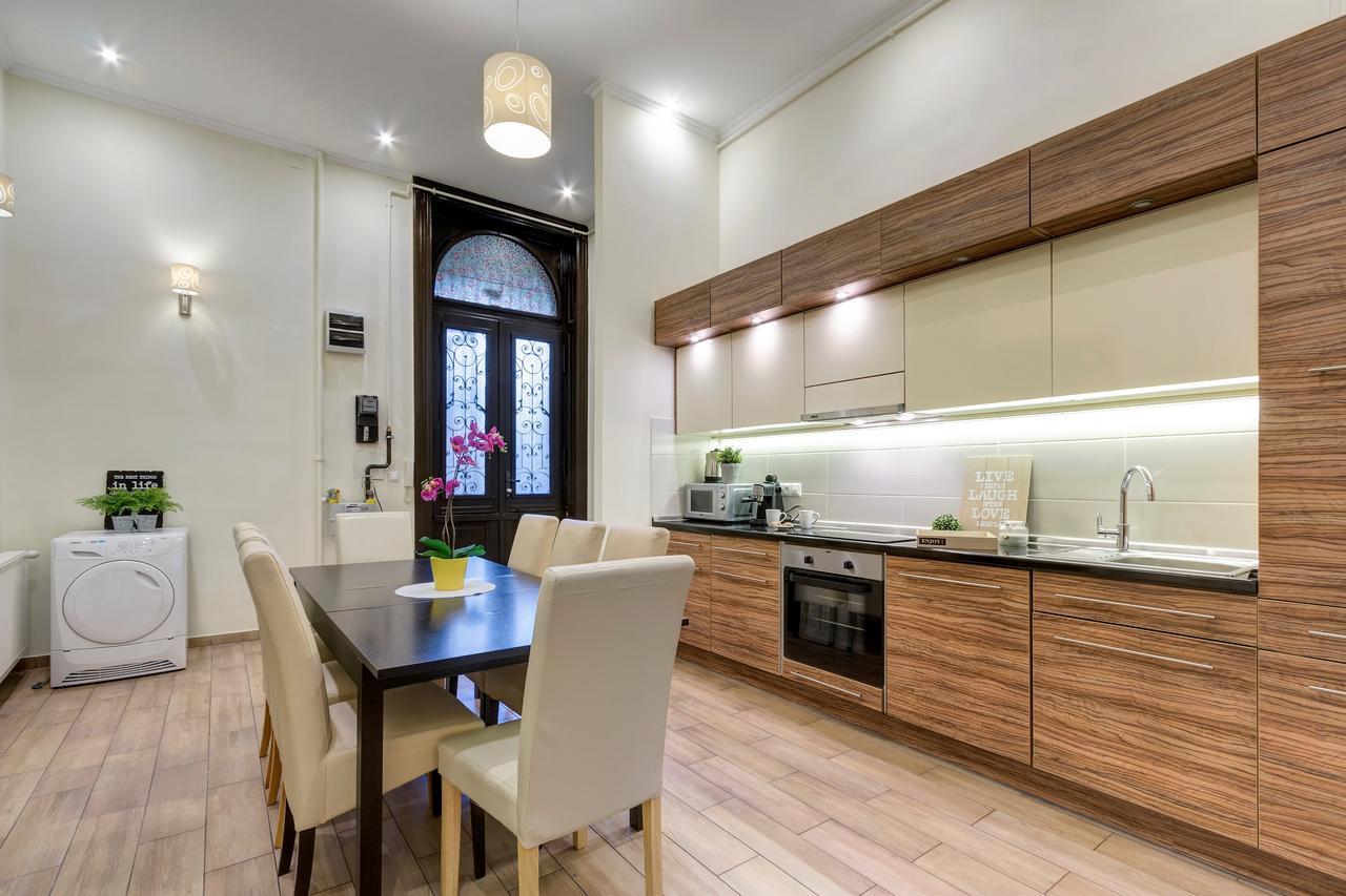 Real Klauzál Apartament